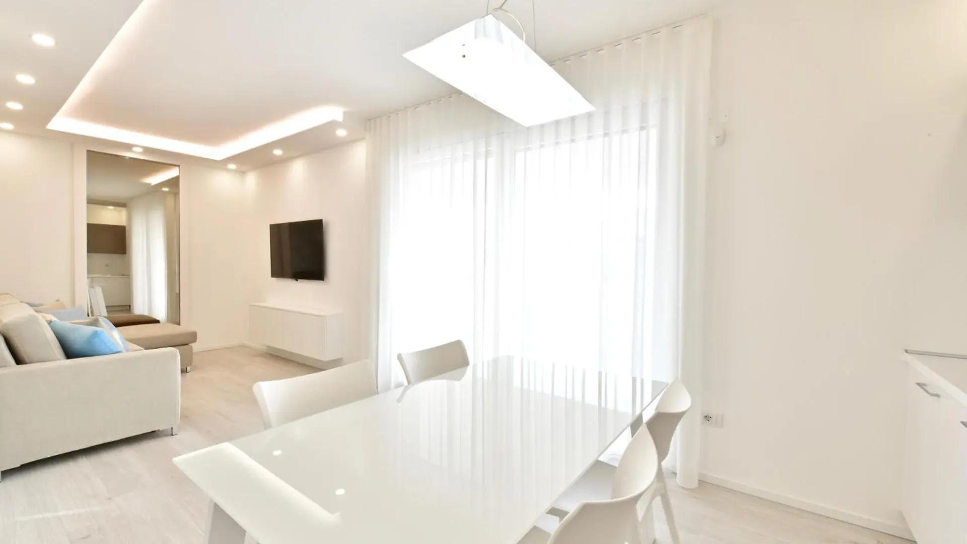 Cala Blu Apartments Lido di Jesolo 0*,